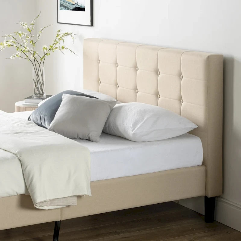 Lit plateforme capitonné en tissu beige - Très grand lit